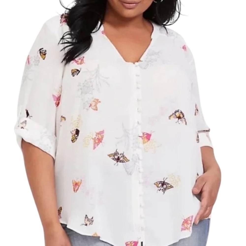 Torrid White and Pink Notched Collar 3/4 Sleeve Blouse